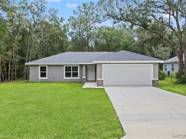 1736 W Hall Pl, Citrus Springs, FL 34434