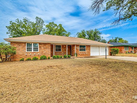 5th image of 265 Twin Oaks Dr