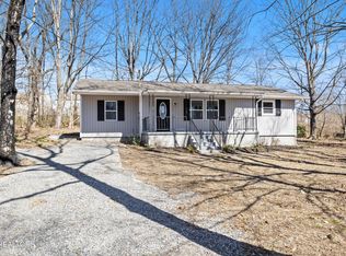 2102 Montvale Rd, Maryville, TN 37803