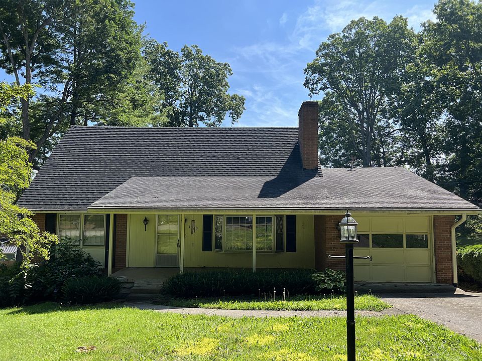 1st image of 410 Dogwood Ln