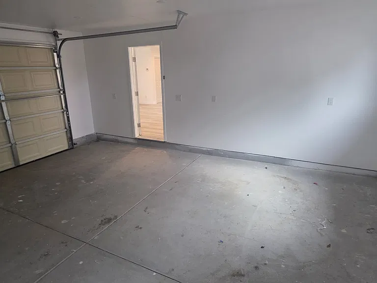 1177 W Phillips Blvd — Photo 17