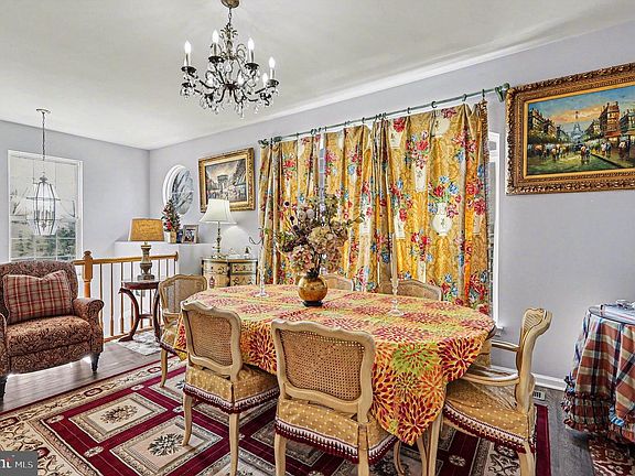 4th image of 21512 Tamarack Ridge Sq