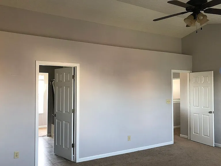 909 Adena Ln — Photo 8
