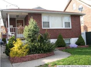 175 Chestnut Ave, Staten Island, NY 10305