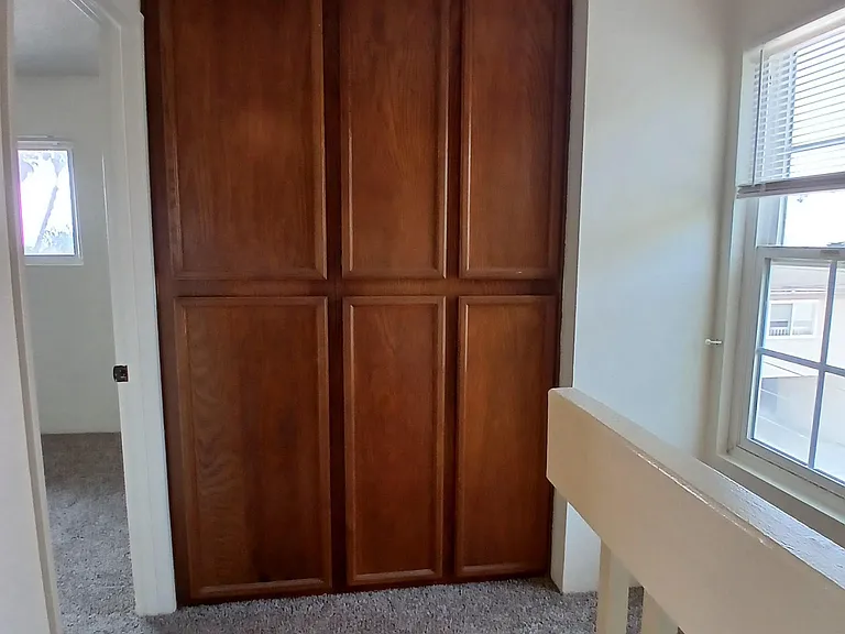 1947 Emerald St — Photo 10