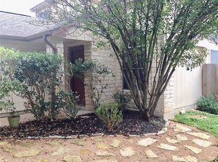 9105 Vigen Cir, Austin, TX 78748
