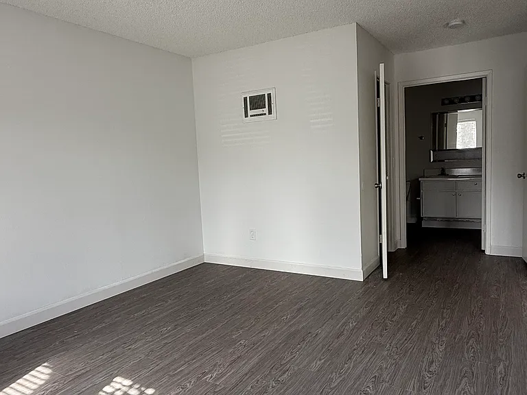 9056 Gramercy Dr #23 — Photo 27