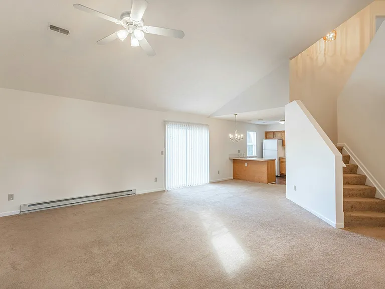 24 Lightning Ln — Photo 3