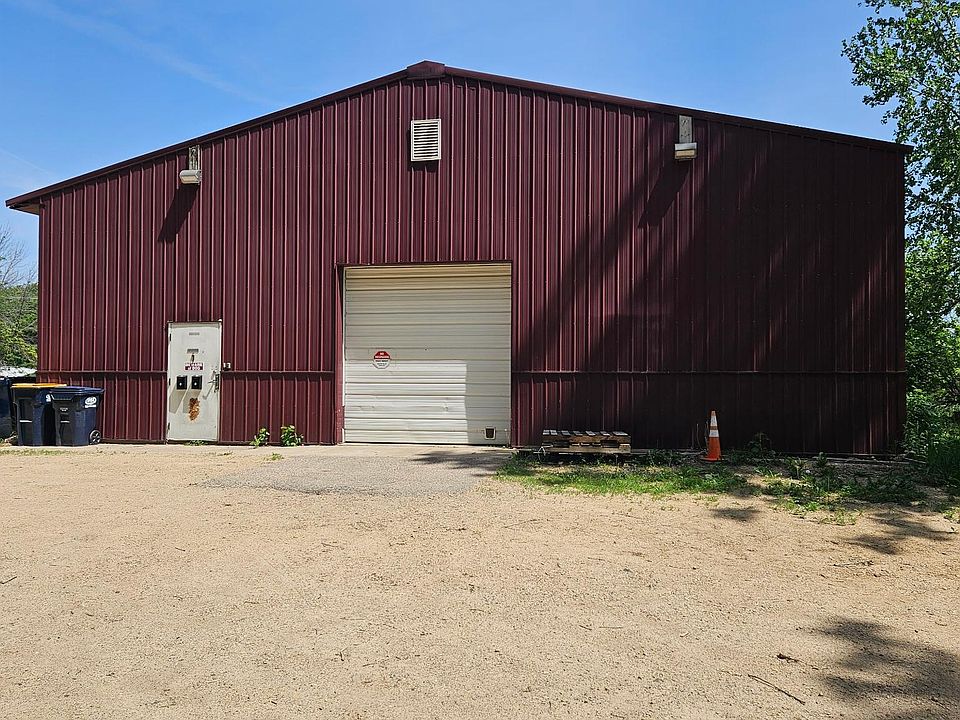 2nd image of 11435 Deuce Rd