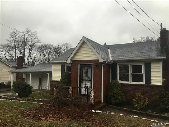 1st image of 4 Marshall Dr