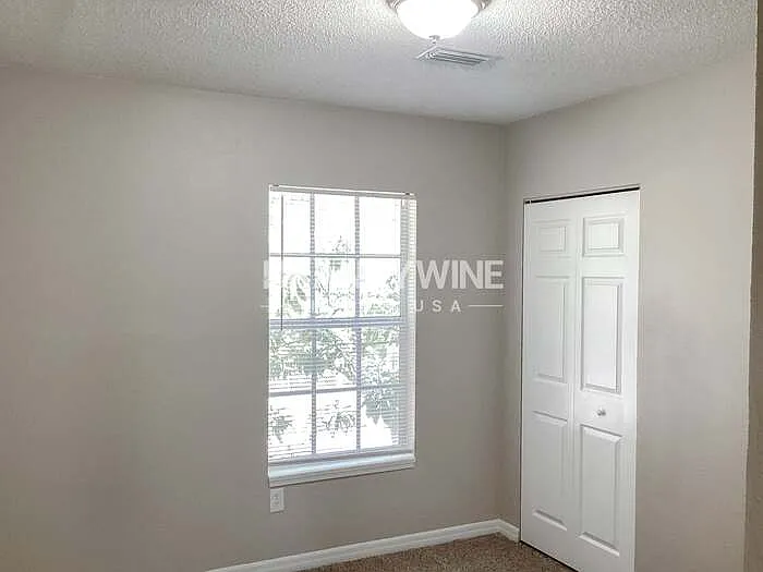 803 E Baker St — Photo 11