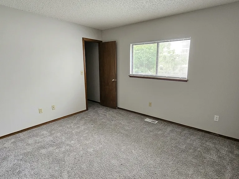 5060 Horseshoe Bnd — Photo 14