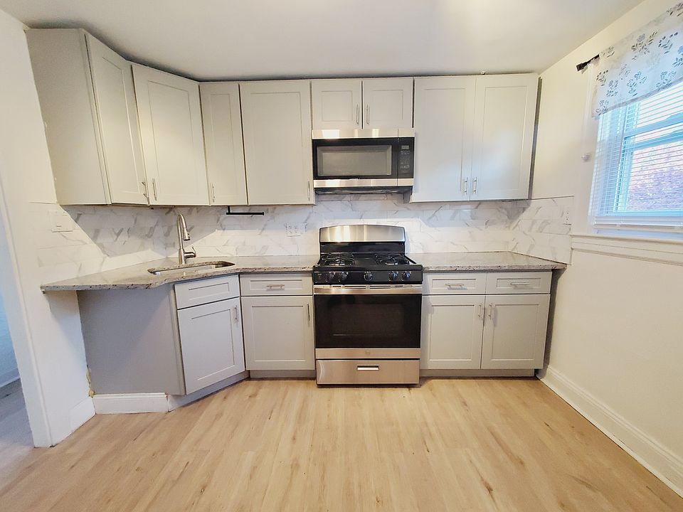 1st image of 66 Broadway #2R
