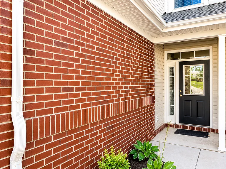 10902 Perry Pear Dr — Photo 2