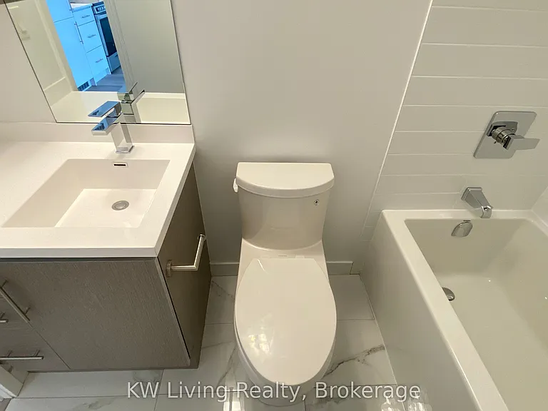 181 Huron St #1404 — Photo 15