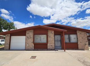 9325 El Vergel Dr, El Paso, TX 79907