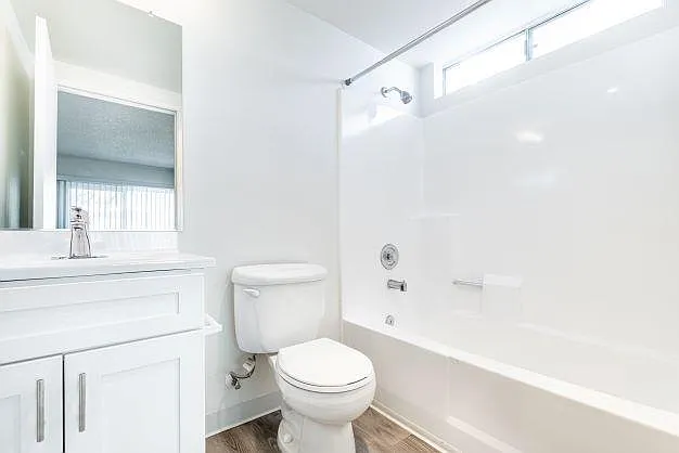 Parkwood Apartments — Photo 45
