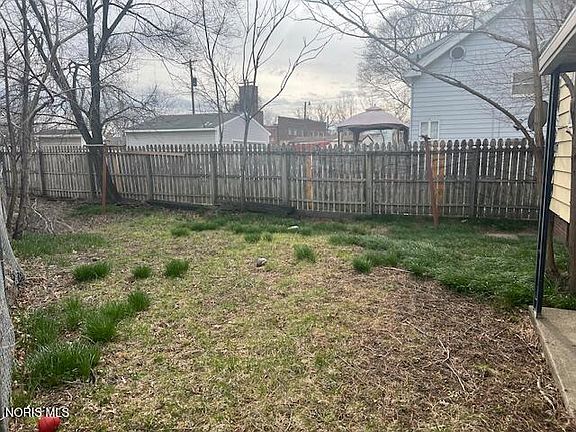 5th image of 1925 Air Line Ave