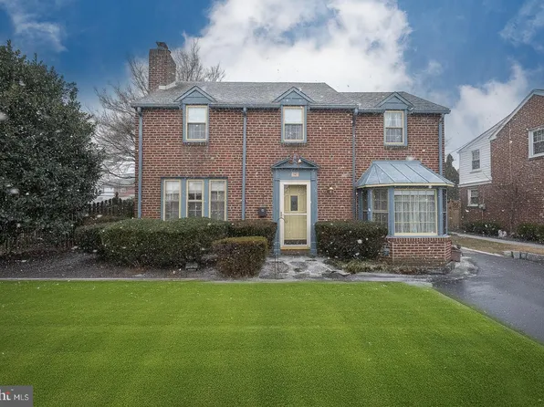 12 Mulberry Ln, Newtown Square, PA 19073
