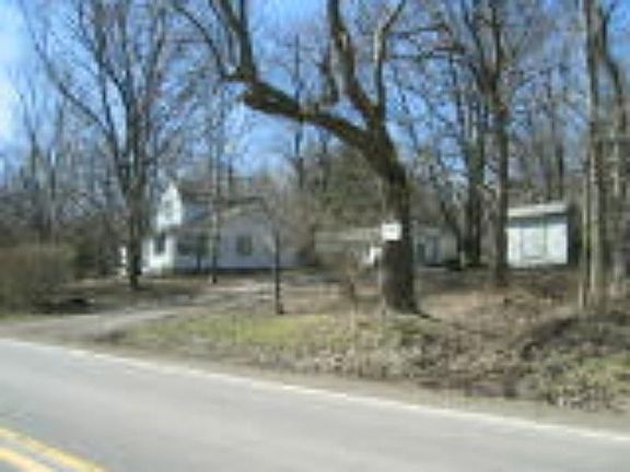 4th image of 6208 N Vine Valley Rd