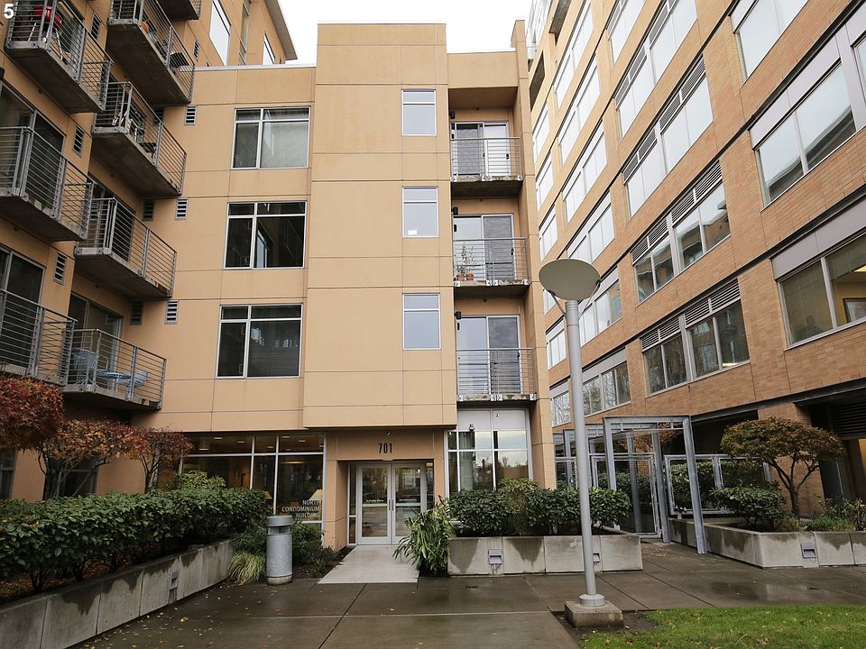 1st image of 701 Columbia St APT 308
