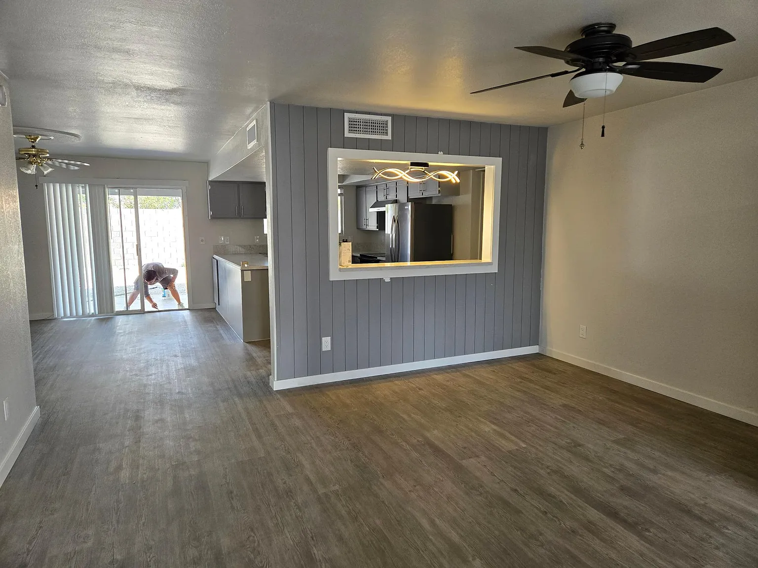 4 bed, 1921 sqft, $2,300 — Photo 4