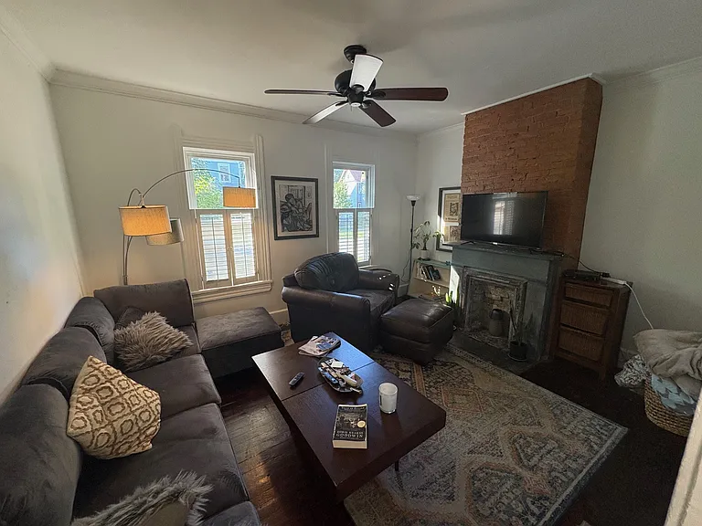 4105 Whitman Ave — Photo 4