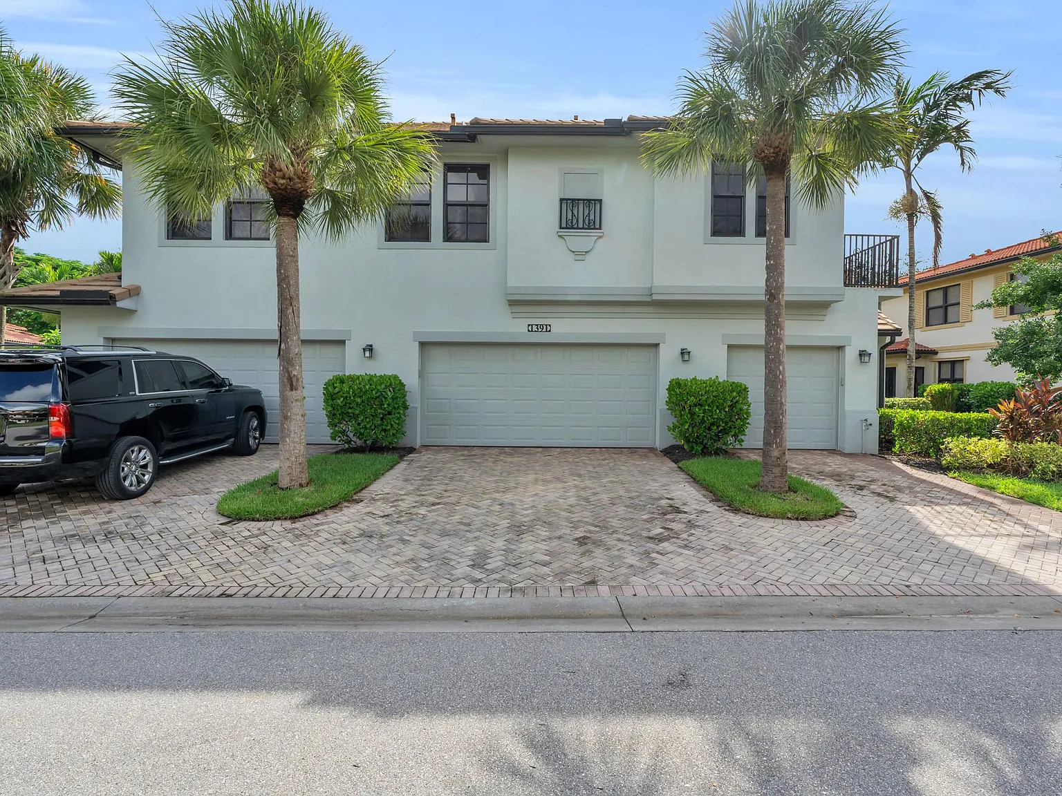 1391 Santiago Cir — Photo 4