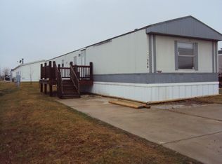 560 Blue Bunting Cir, Moscow Mills, MO 63362