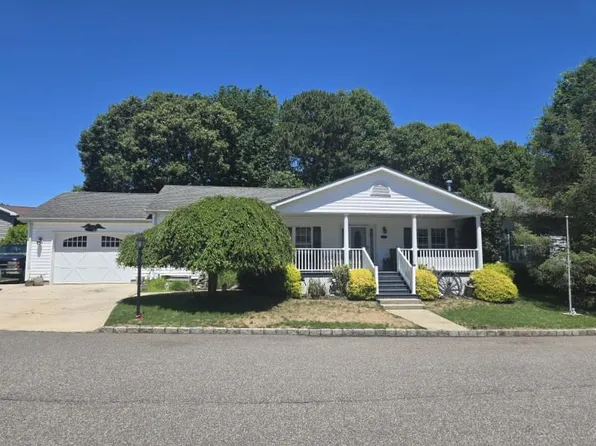 1407-274 Middle Rd, Calverton, NY 11933