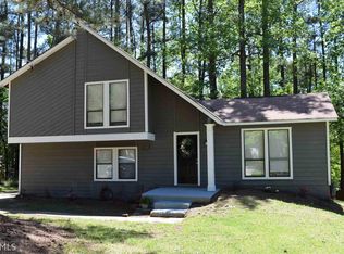 321 Peachtree Dr, Riverdale, GA 30274