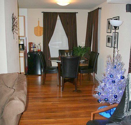 4th image of 428 Cloverleaf Ave APT 1