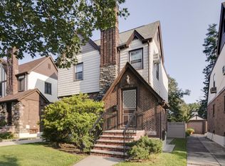 20912 33rd Ave, Bayside, NY 11361
