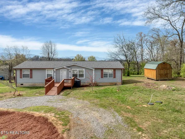 319 Oak Leaf Cir, Maryville, TN 37804