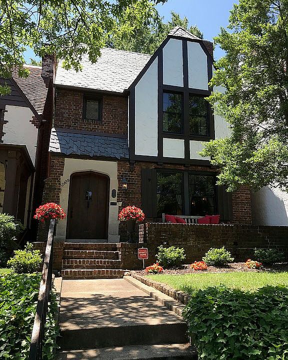 1st image of 3129 Monument Ave