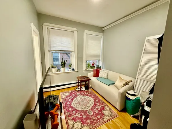 14 Unity St APT 3F, Boston, MA 02113