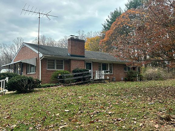 3rd image of 13701 Bottom Rd