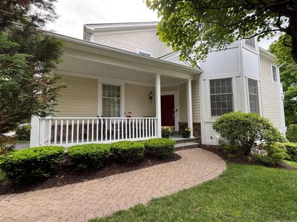 19 Augusta Drive, Cortlandt Manor, NY 10567