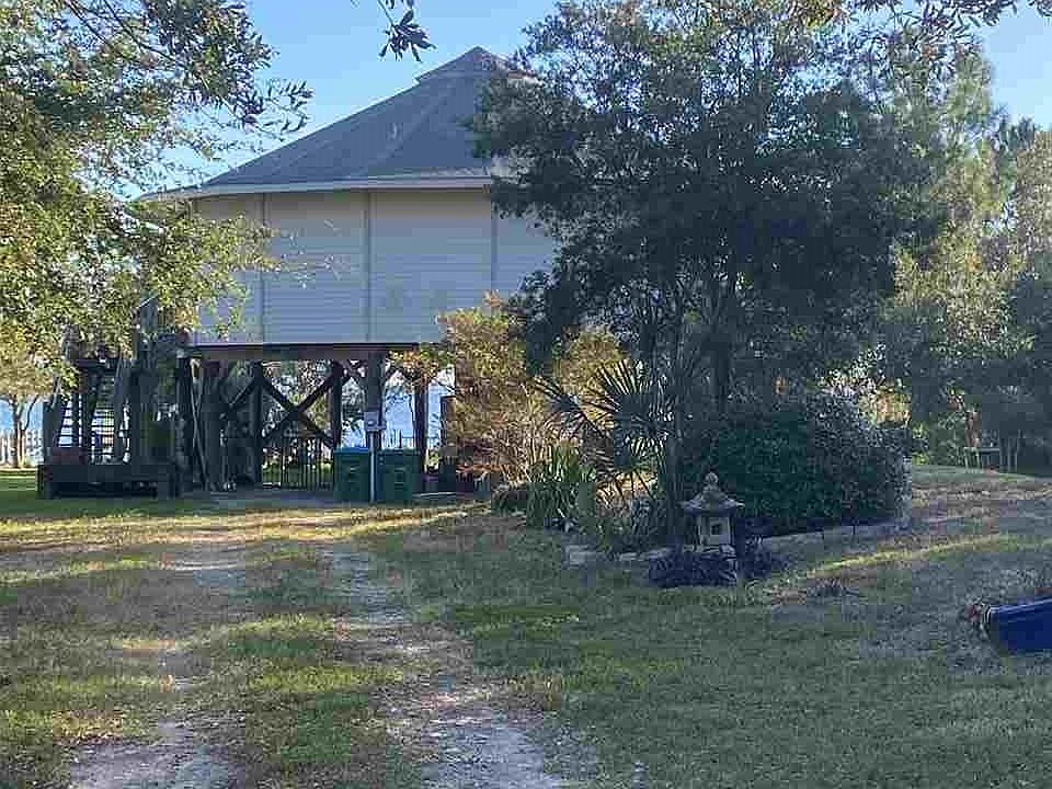 1st image of 5445 Soundside Dr
