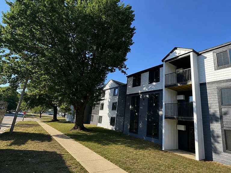 601 Crescent Dr — Photo 11