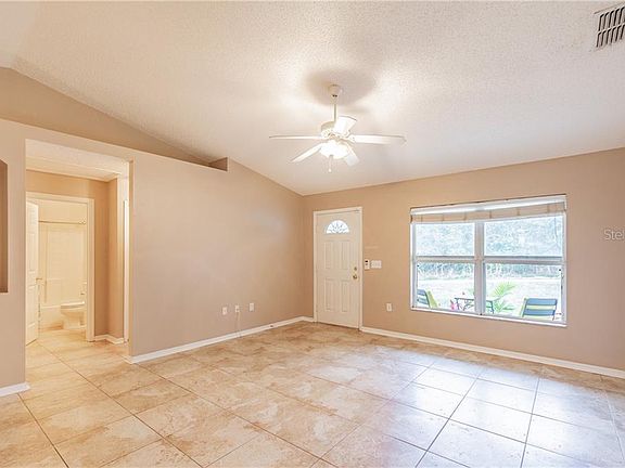 5th image of 790 Hickory Ave