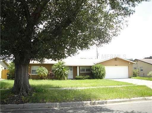 2nd image of 923 Sunwood Ln