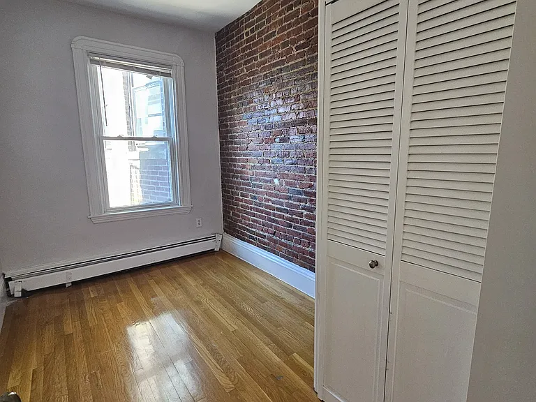 61 Phillips St #3 — Photo 6