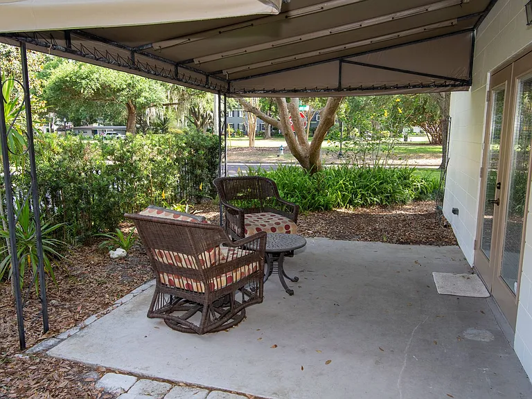 601 Shady Lane Dr — Photo 14