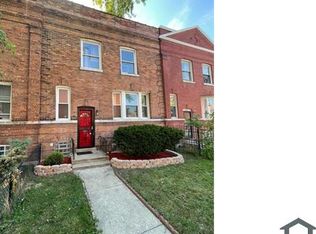 6936 S Dante Ave, Chicago, IL 60637