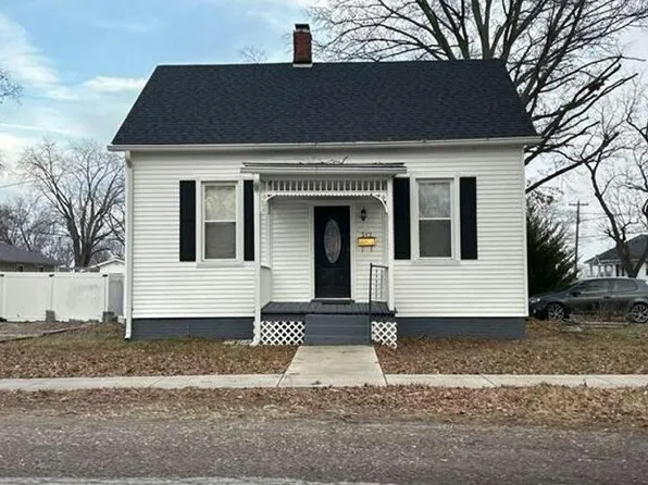312 S Jefferson St, Mascoutah, IL 62258