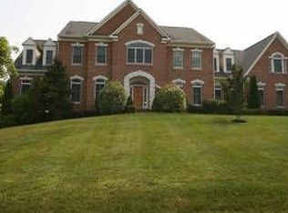 1083 Mill Field Ct, Great Falls, VA 22066