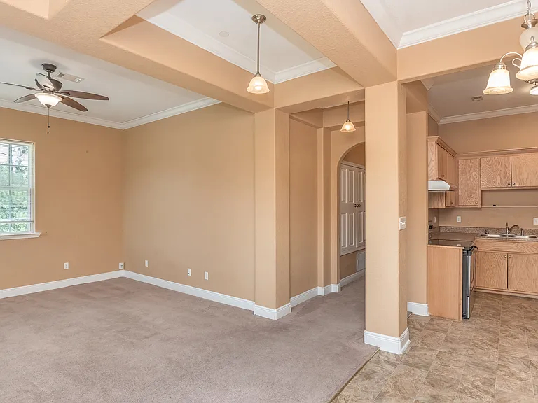 542 S 72nd Ave #C — Photo 3