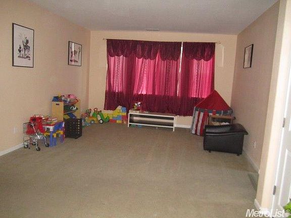 3rd image of 1453 Wood Creek Dr