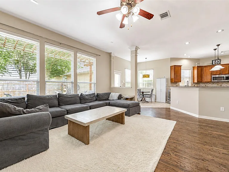 1332 Dorothy St — Photo 11